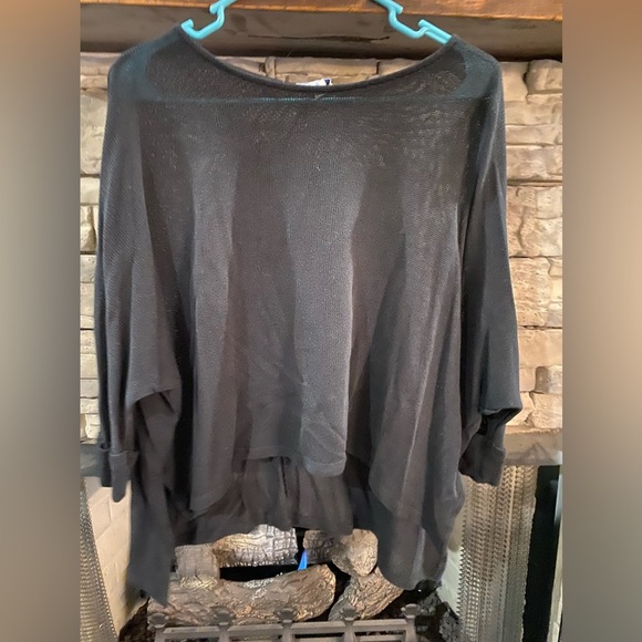 She & Sky lightweight‎ sheer sweater - Picture 1 of 4
